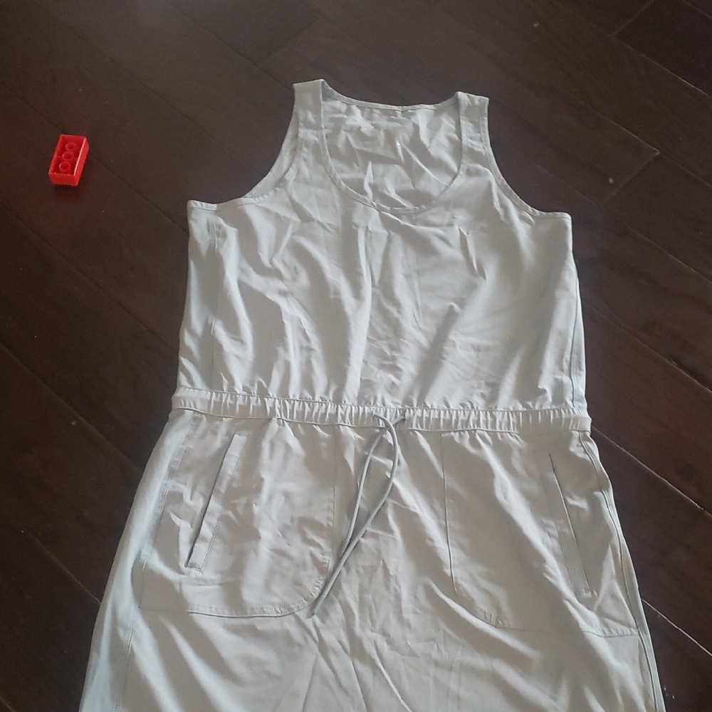 Light Bare Spf 50 Pale Blue Sleeveless Dress with Pockets Size Large